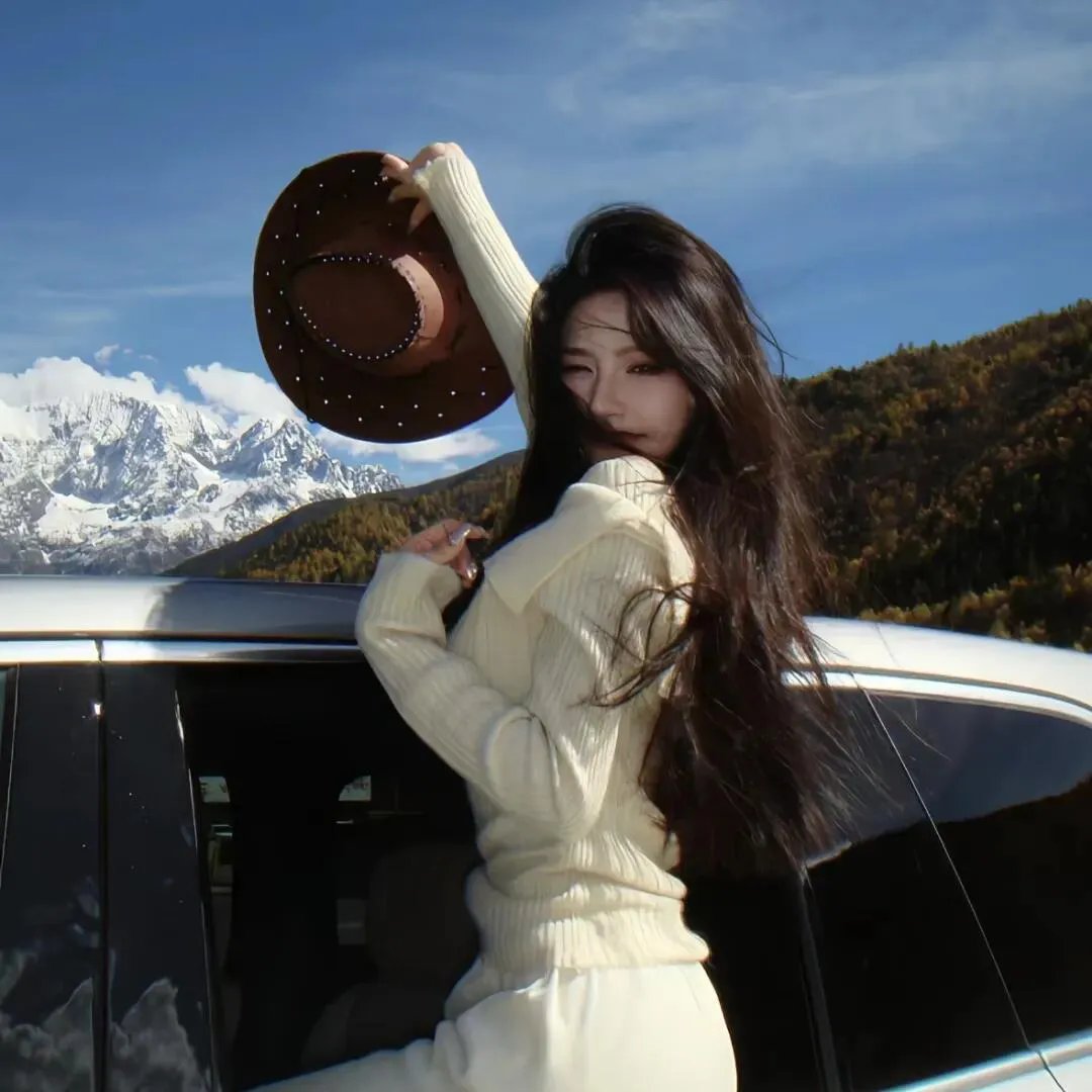 就这样,我们把金鱼放入了泳池